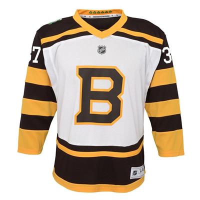 Patrice Bergeron Boston Bruins Youth 2023 Winter Classic Name & Number  Pullover Hoodie - Black