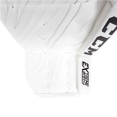 CCM Extreme Flex 4左手用 CCM Extreme Flex 4 Trapper & Blocker Review