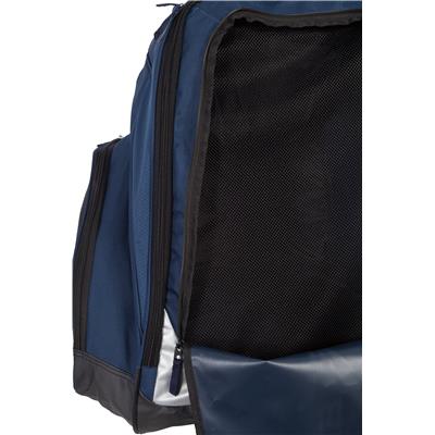 : Easton Synergy 30in. Vented Youth Heavy Duty Hockey Equipment  Bag : Sports & Outdoors